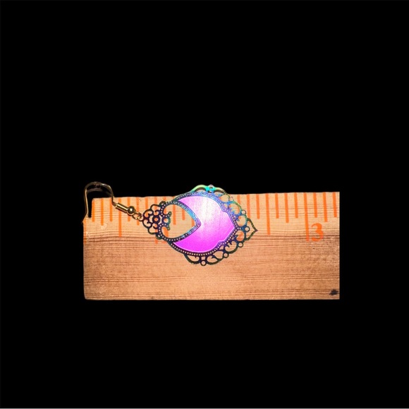 Victorian Filigree Wire Hook Earrings in Gold Tone - Picture 5 of 5